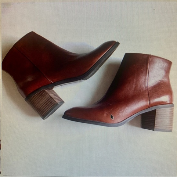 Enzo Angiolini Shoes - NWOT Enzo Angiolini Cognac Leather Ankle Boot |8.5
